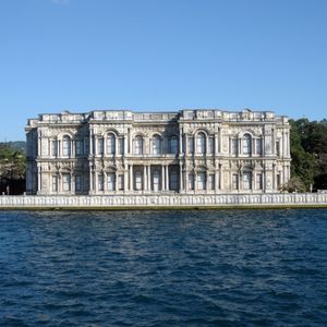 Континета Азия и посещение на двореца Бейлербеи